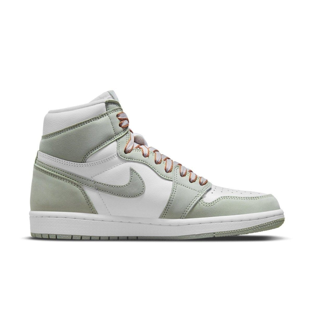 Air Jordan 1 High OG Seafoam (W) with premium leather and green accents for a stylish look.