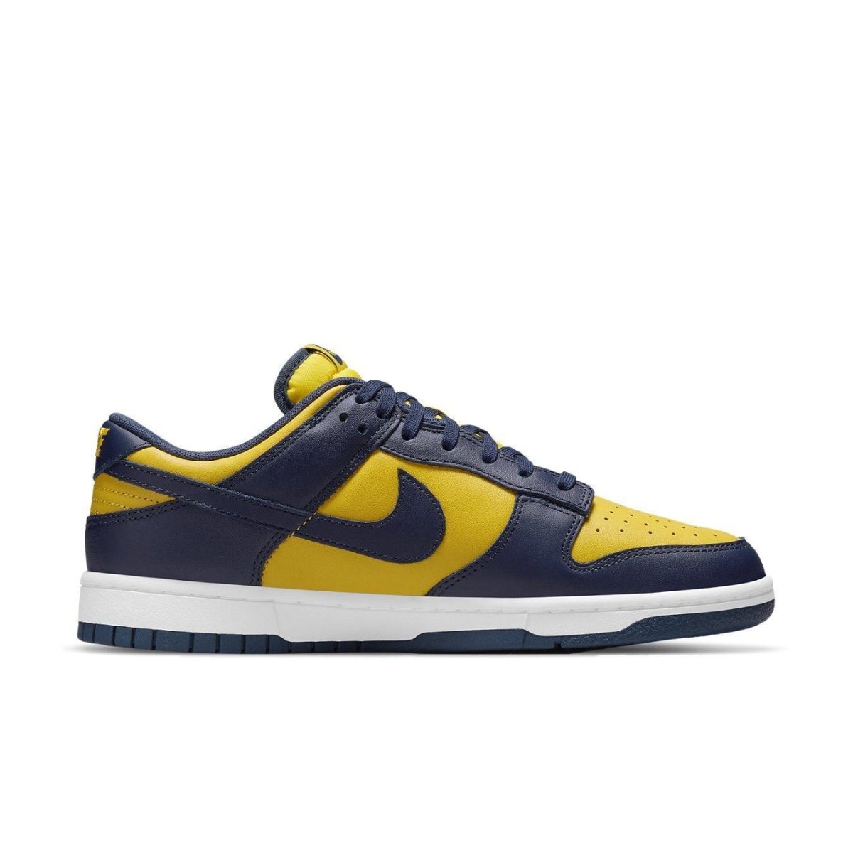 Nike Dunk Low Michigan (2021) sneakers in Varsity Maize and Midnight Navy leather with Swoosh logo.