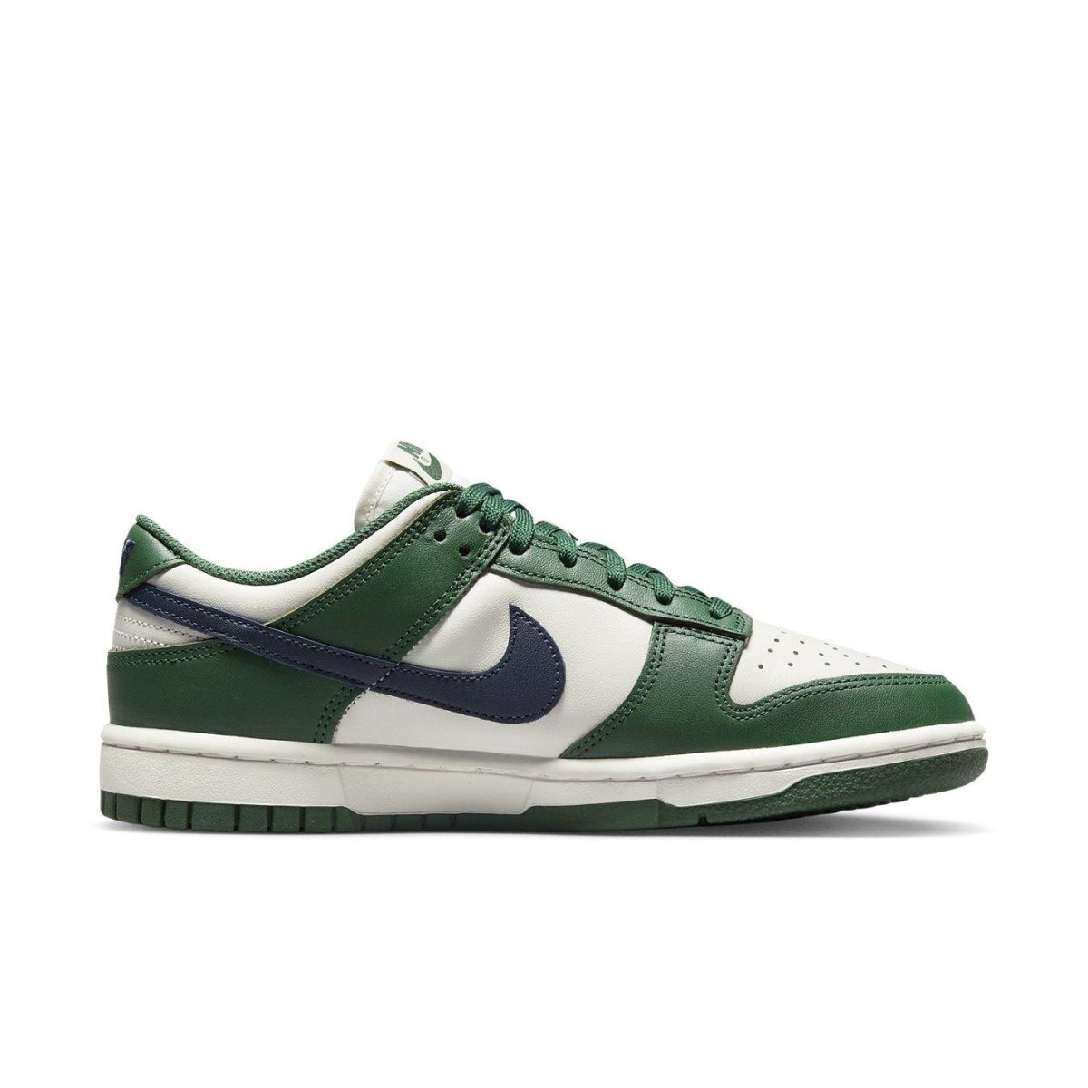 Nike Dunk Low Retro in Gorge Green and Midnight Navy, featuring a classic white leather base.