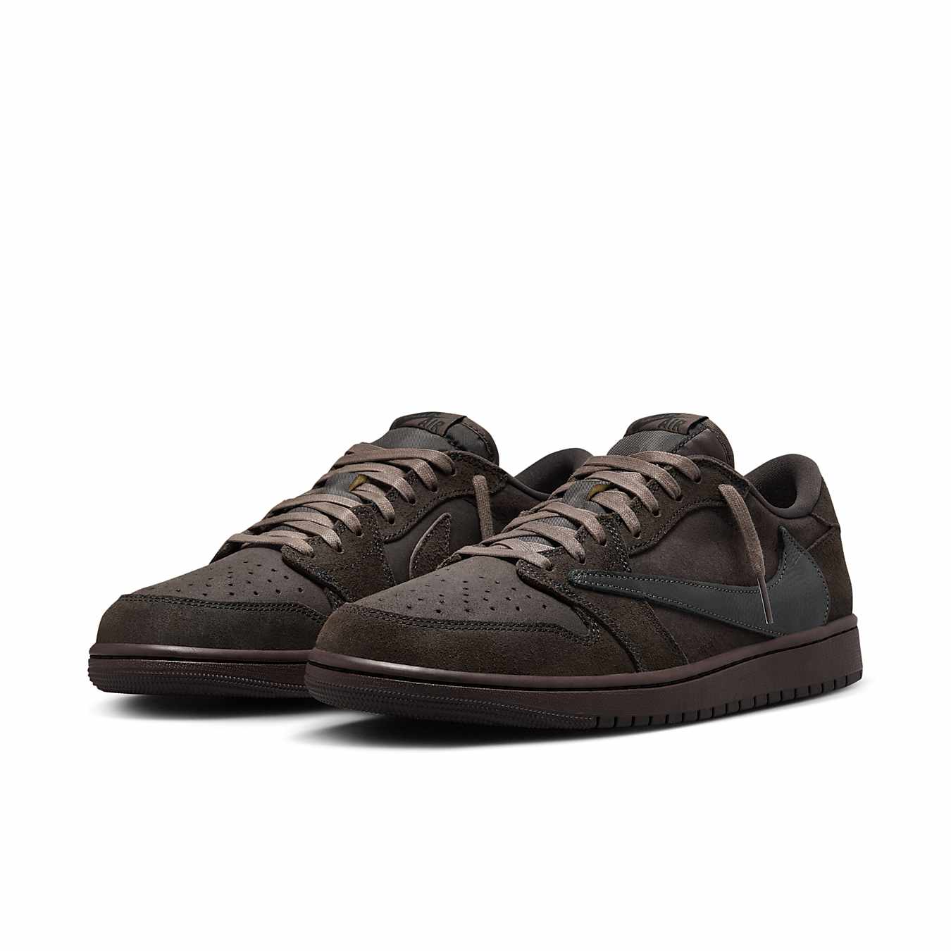 Jordan 1 Retro Low OG SP Travis Scott 'Velvet Brown' sneakers with premium suede and leather design.