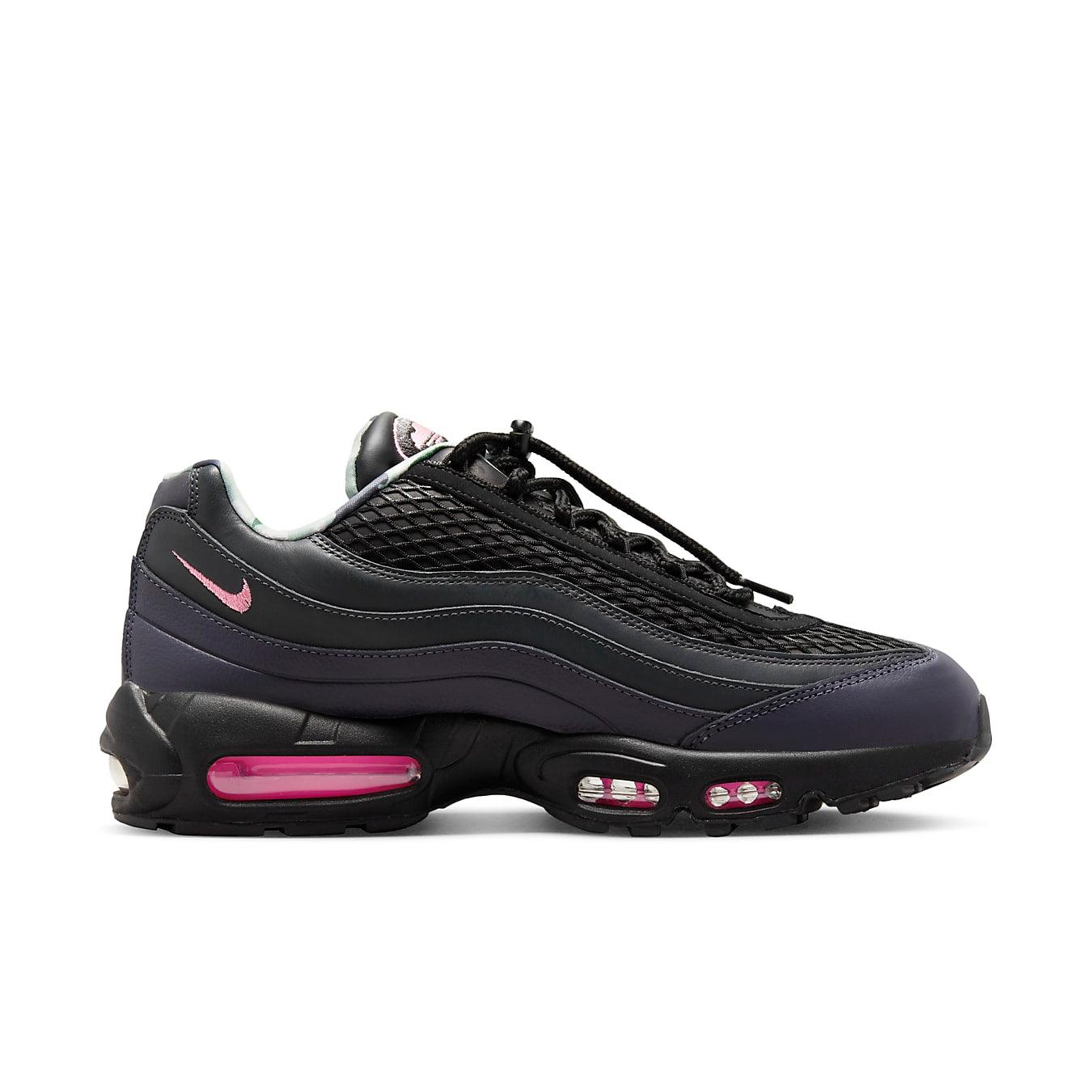Nike Air Max 95 SP Corteiz 'Pink Beam' sneaker with black upper and pink accents.