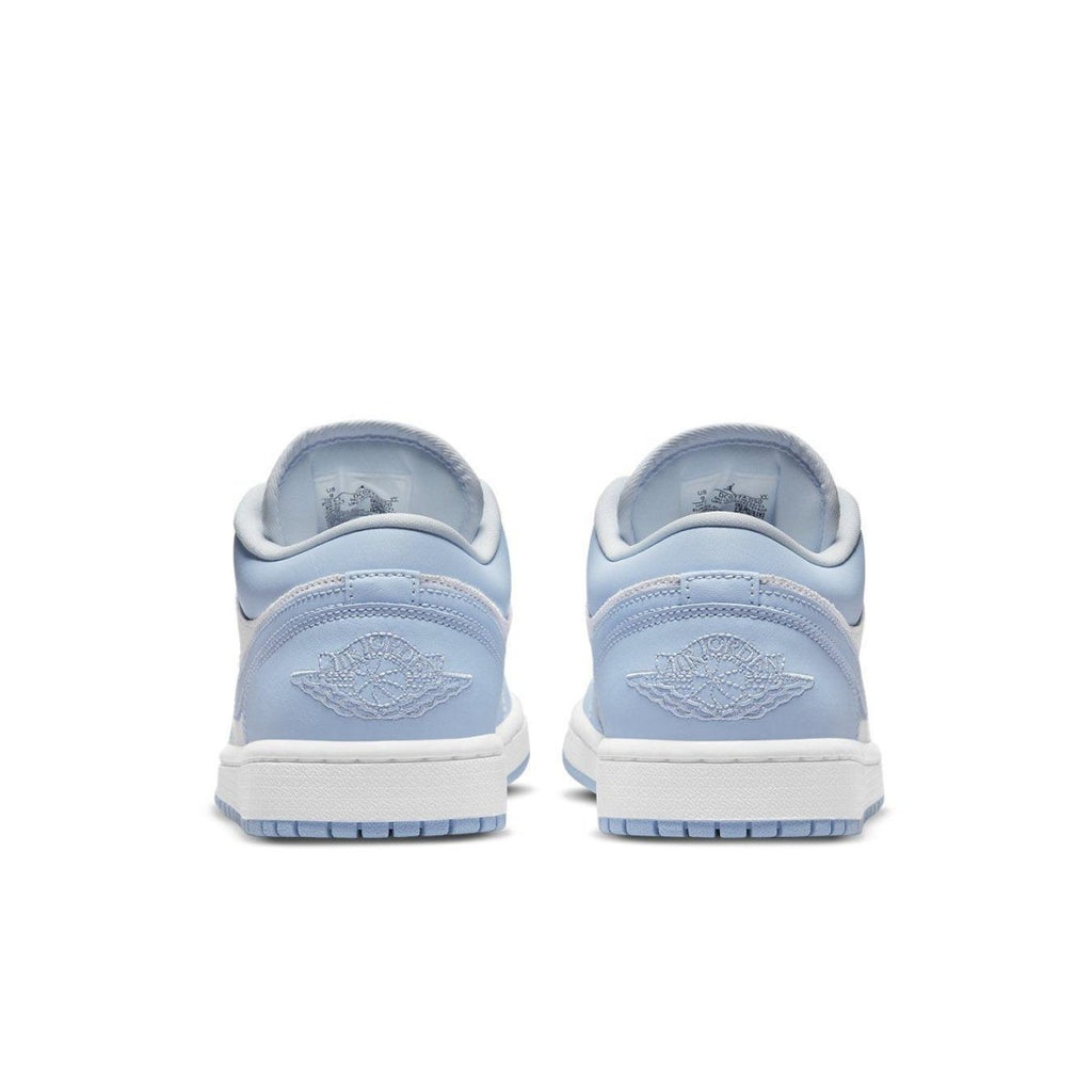 Jordan 1 Low Football Grey Aluminum (W) rear view showcasing light blue leather and Jordan Wings logo.