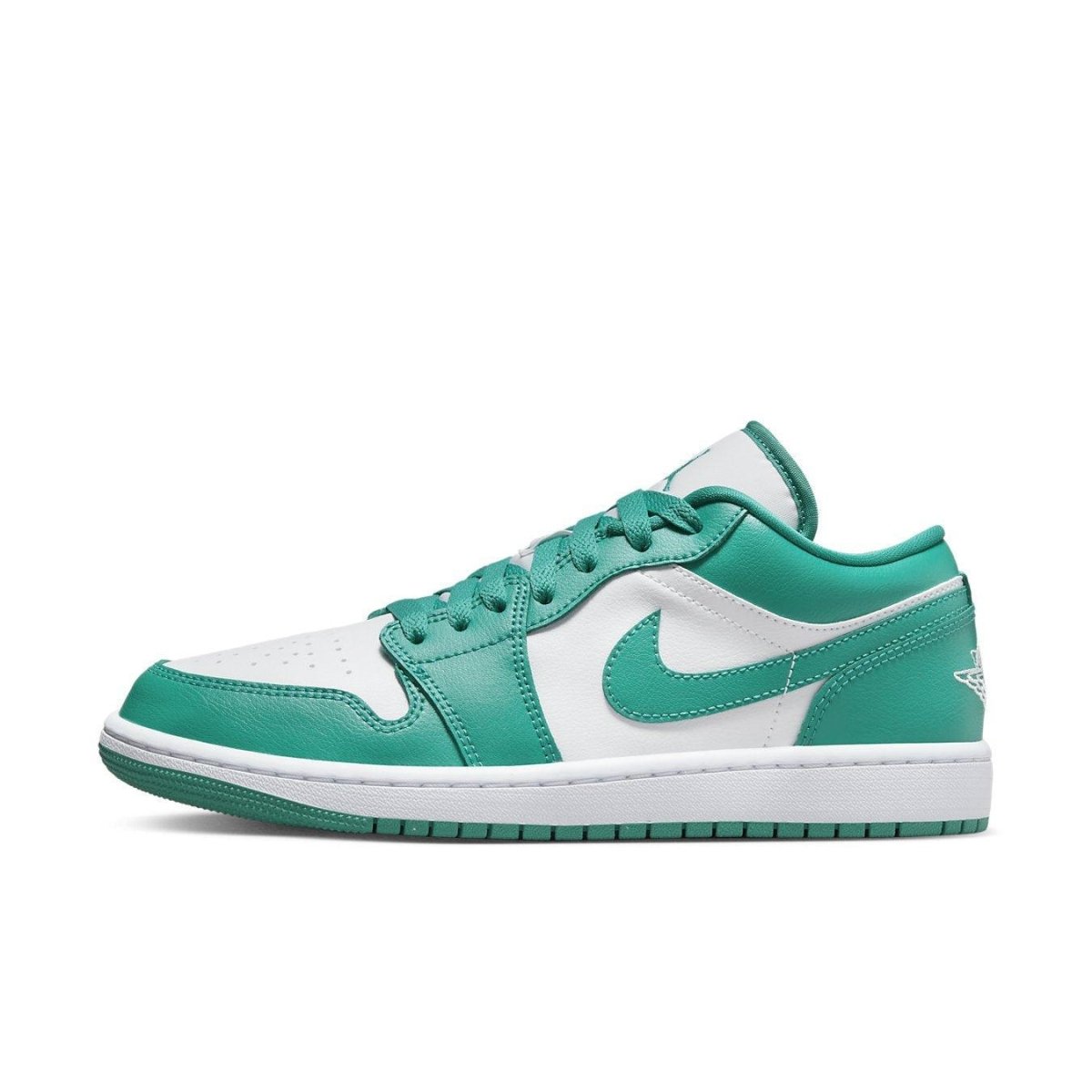 Air Jordan 1 Low Wmns New Emerald in white leather and emerald suede with Light Steel Grey Swoosh.