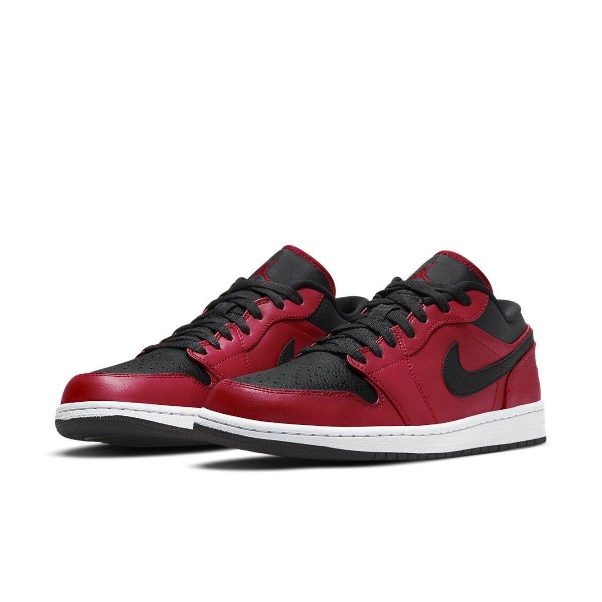 Jordan 1 Low Reverse Bred sneakers in red and black inspired by Chicago Bulls colors.