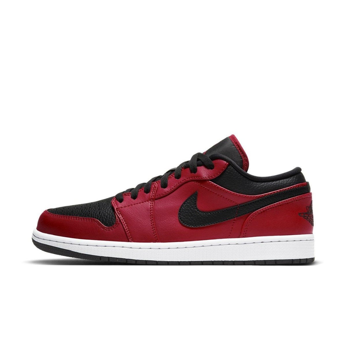 Jordan 1 Low Reverse Bred Pebbled Swoosh in red and black, featuring a sleek design inspired by Chicago Bulls colors.
