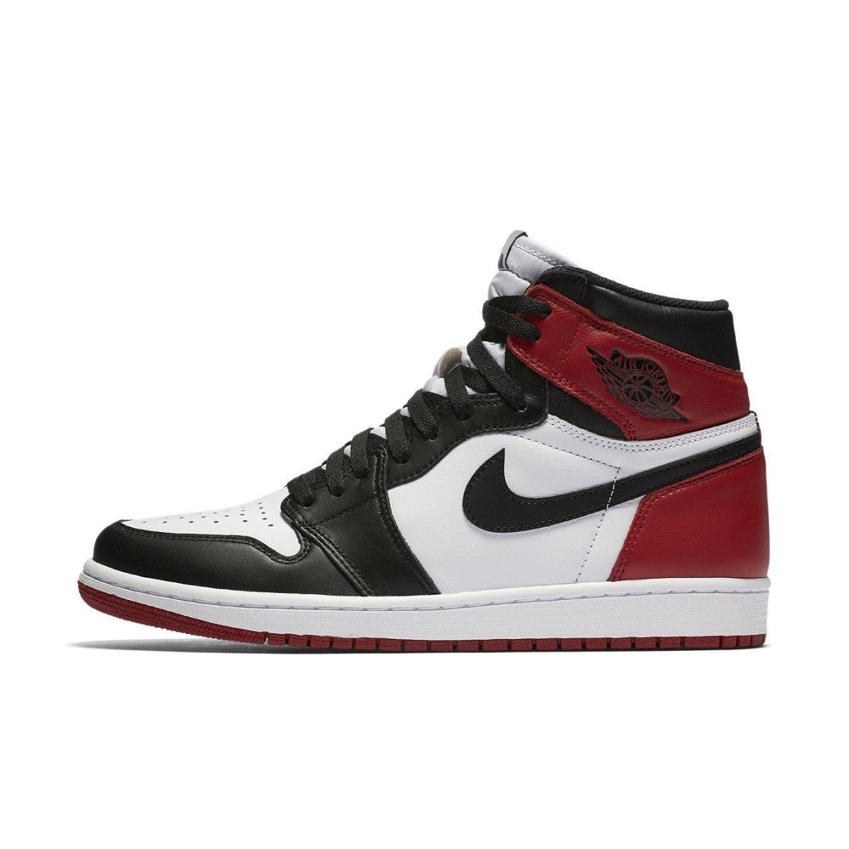 Air Jordan 1 Retro Black Toe (2016) featuring smooth leather and nubuck for durability and comfort.