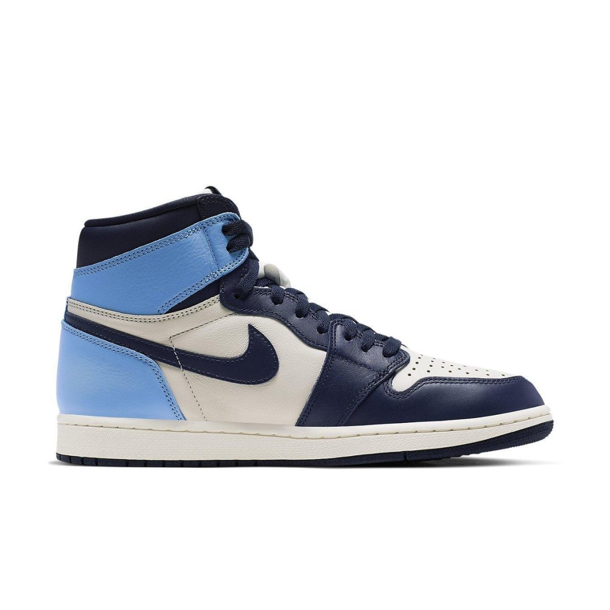 Air Jordan 1 Retro High Obsidian UNC in blue and navy colorway, featuring iconic design elements.