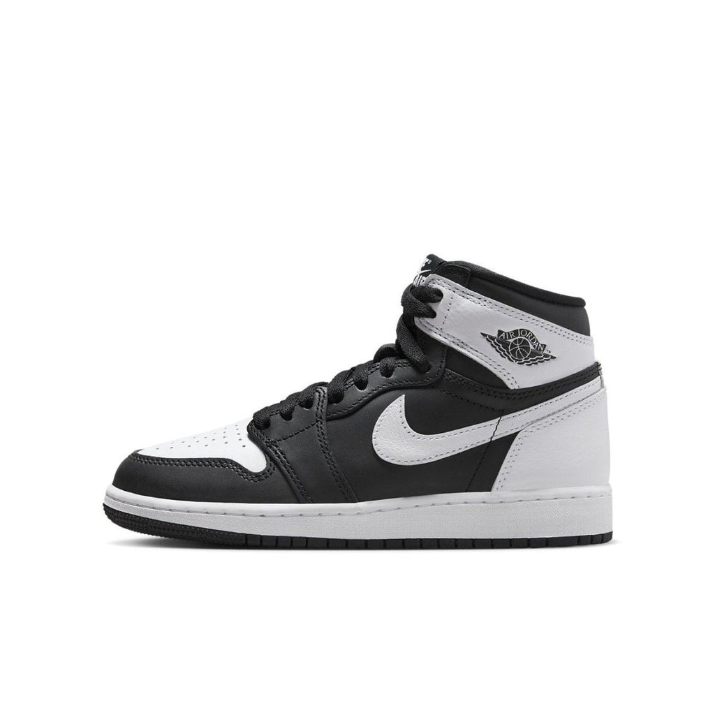 Jordan 1 Retro High OG Black White sneaker, featuring premium leather and classic design for stylish streetwear.