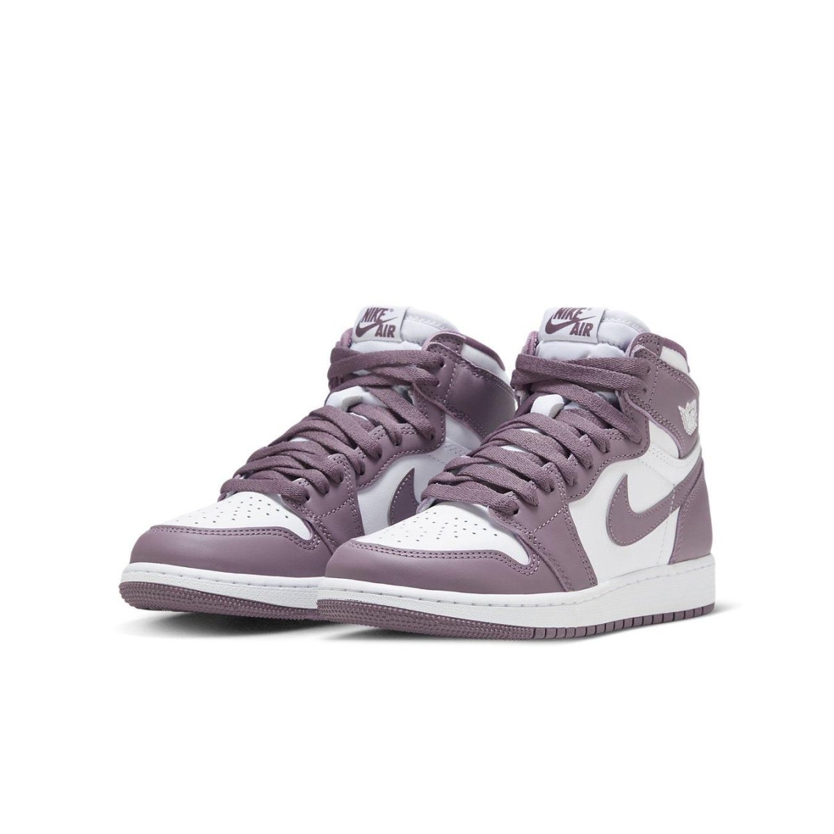 Air Jordan 1 Retro High OG Mauve GS in purple and white colorway, featuring high-top silhouette and Nike branding.