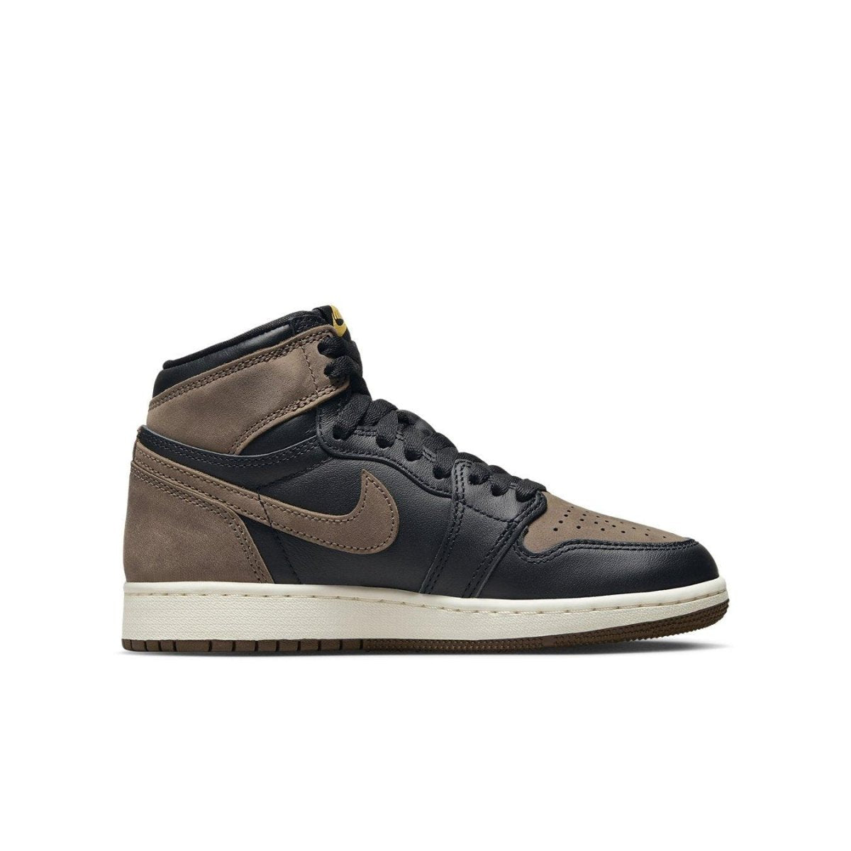 Jordan 1 Retro High OG Palomino GS sneakers in black leather and brown nubuck.