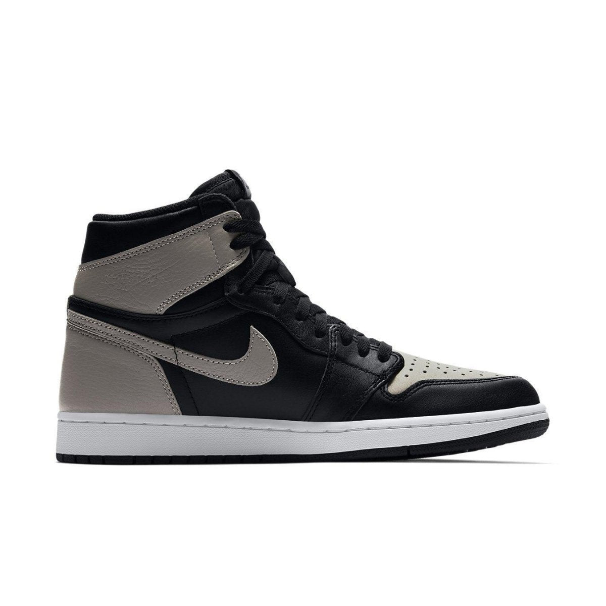 Nike Air Jordan 1 Retro High Shadow 2018 in black and medium grey leather with white midsole.