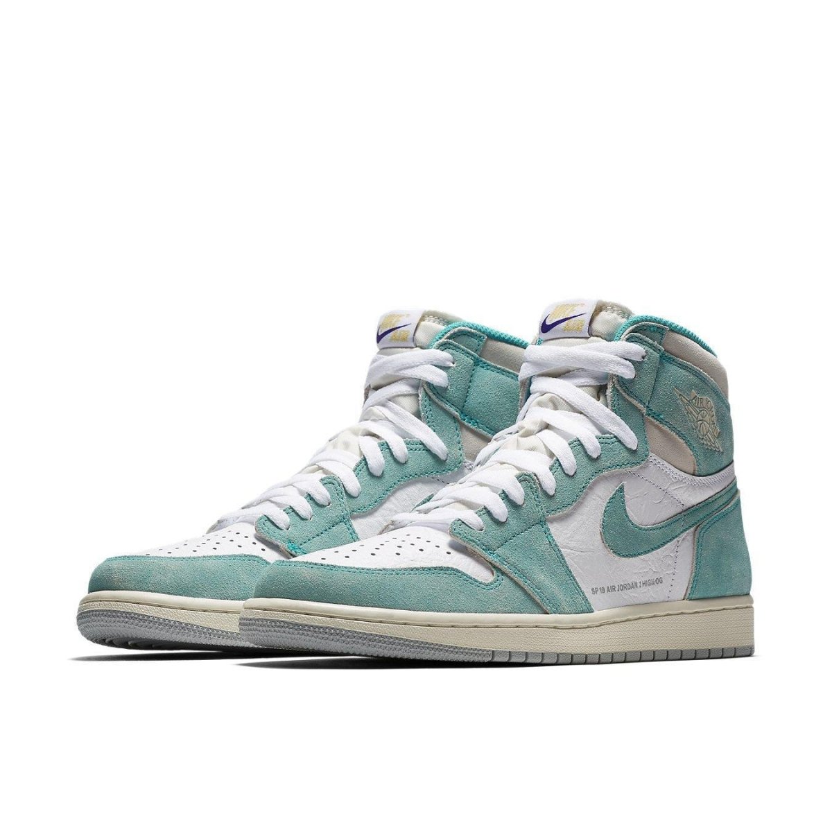 Air Jordan 1 Retro High Turbo Green featuring suede overlays and white leather base, showcasing a vintage style.