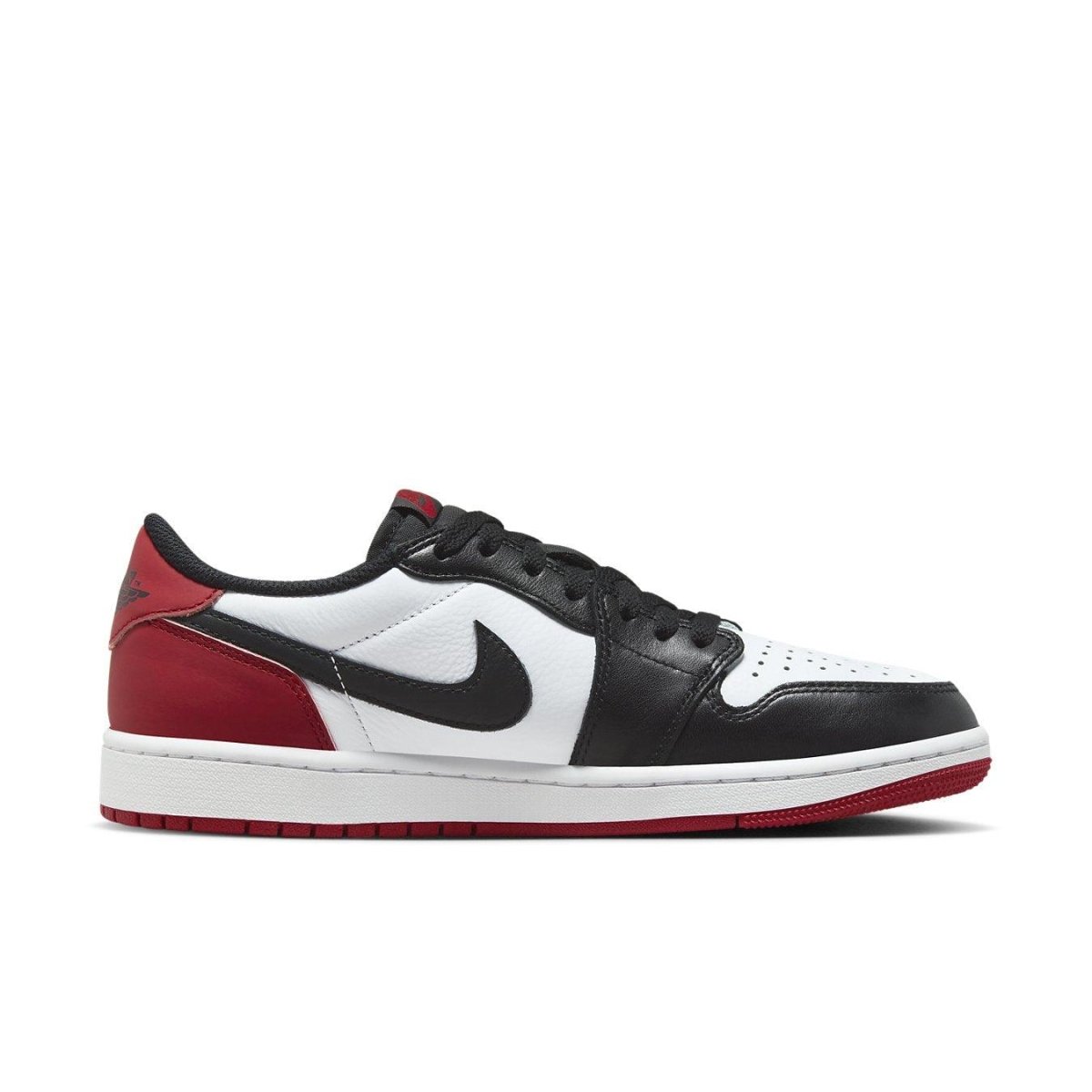 Jordan 1 Retro Low OG Black Toe 2023 in white, black, and varsit red leather profile view.