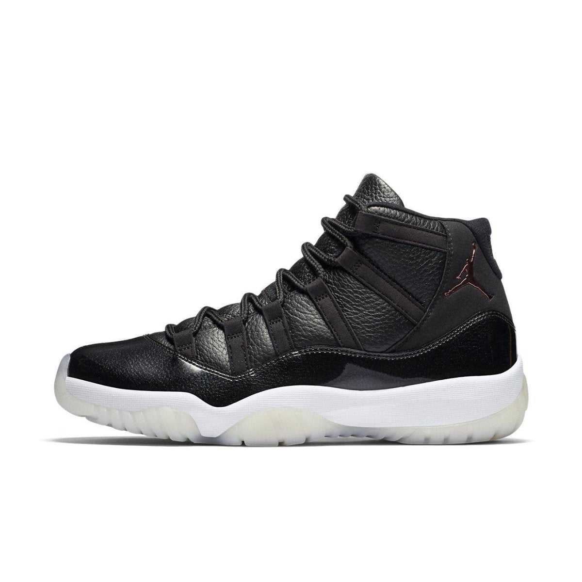 Jordan 11 Retro 72-10 sneaker featuring black leather upper and white sole, commemorating the Bulls' 1995-96 championship.