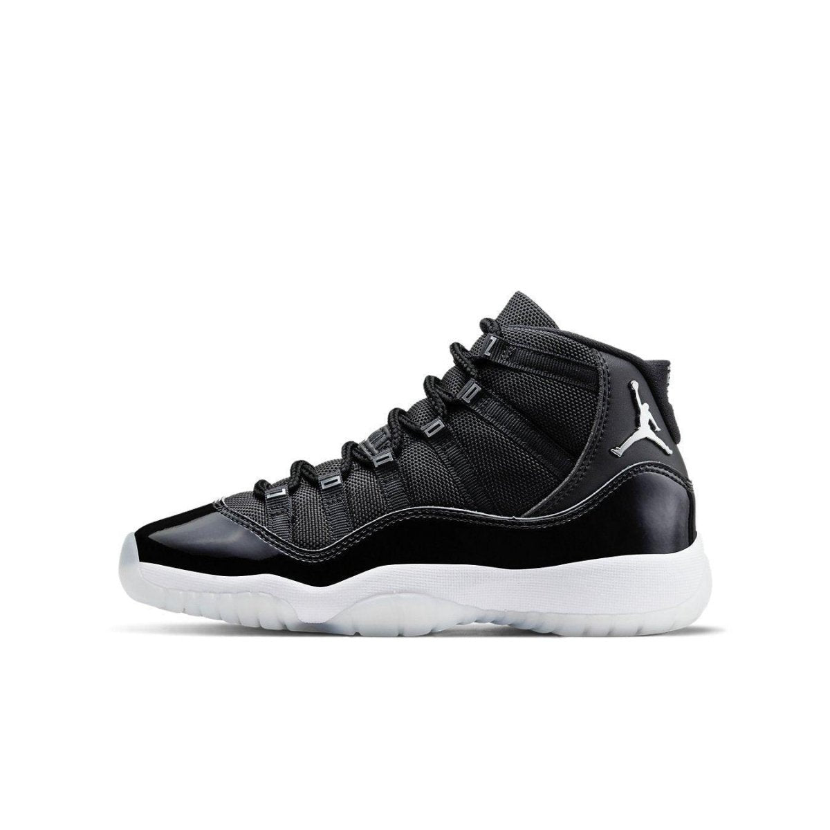 Jordan 11 Retro Jubilee (GS) in black and white, featuring patent leather and a carbon fiber plate for elite performance.