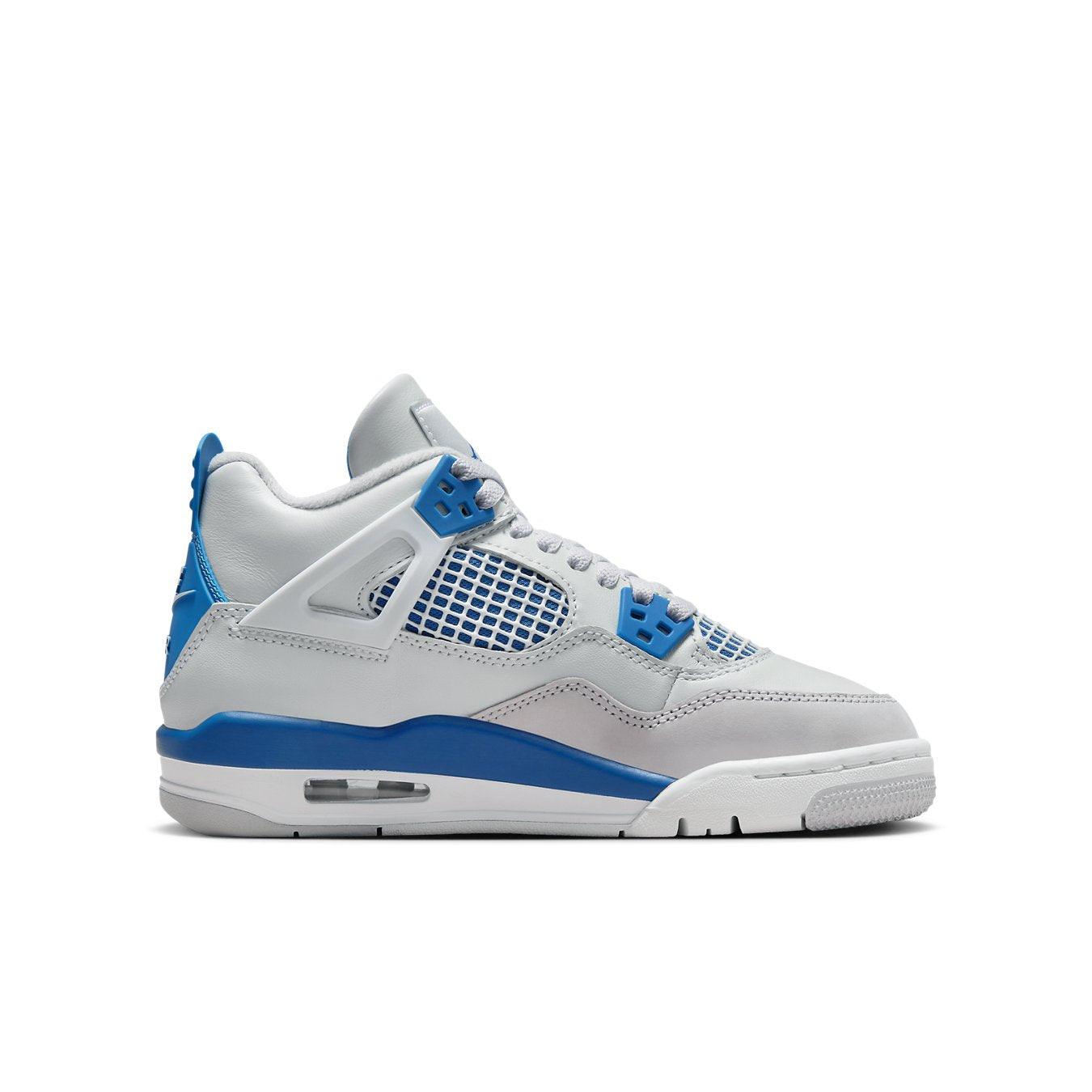 Jordan 4 Retro Military Blue 2024 GS sneaker in light gray with vibrant blue accents.