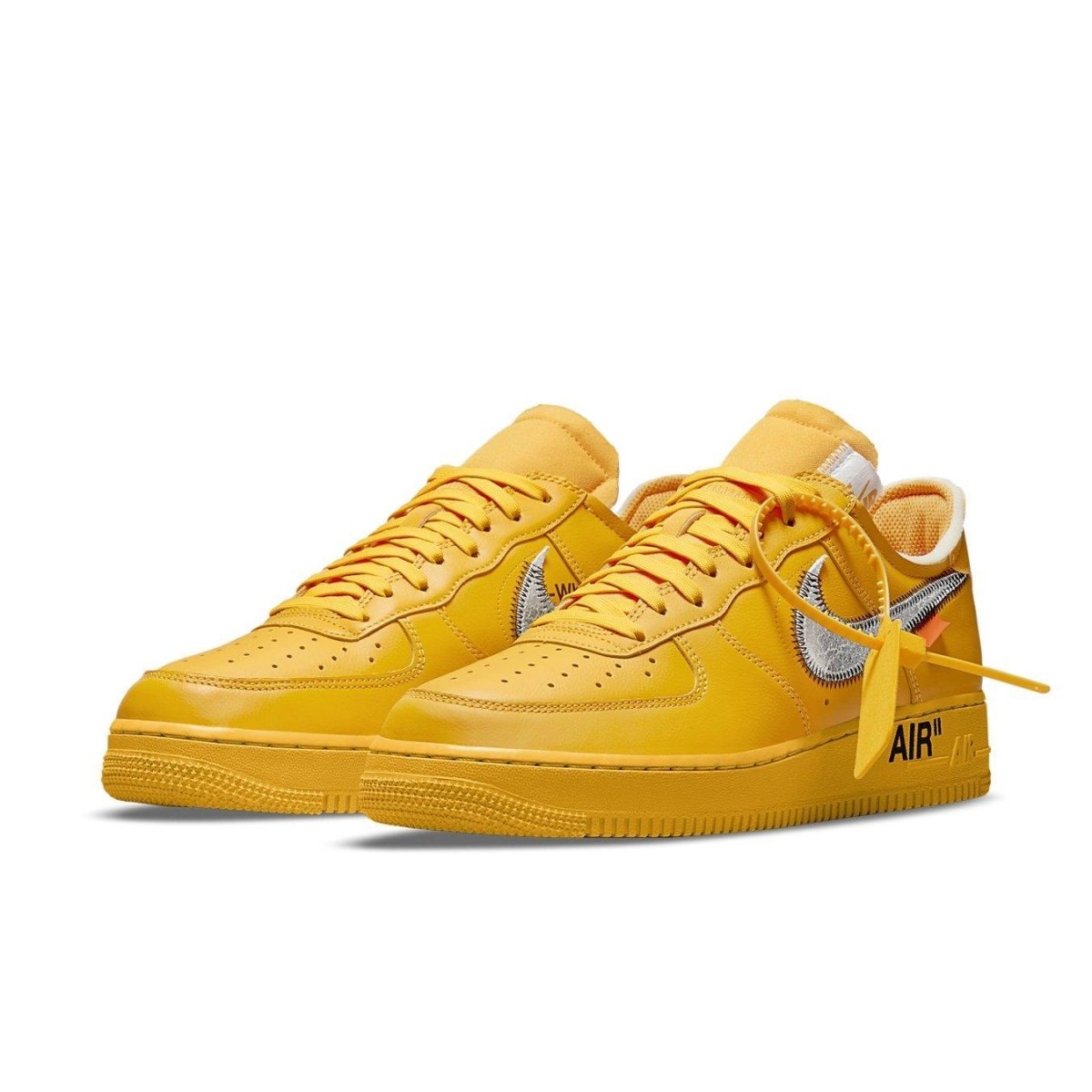 Nike Air Force 1 Low Off-White in University Gold with silver Swoosh and 'AIR' detail.