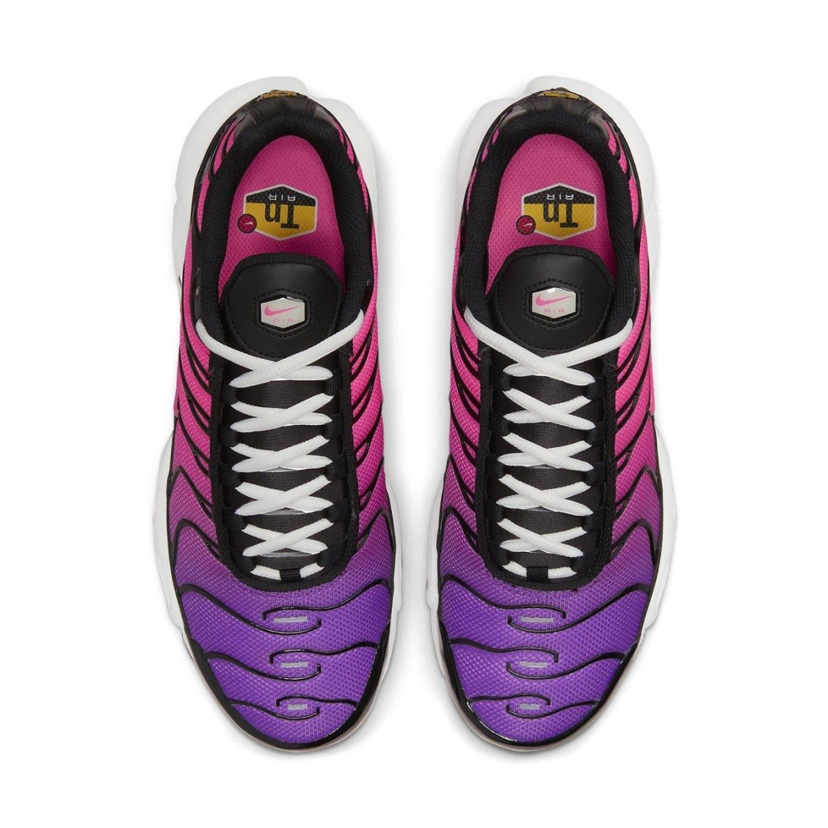 Nike Air Max Plus Dusk (W) featuring a gradient purple to pink upper and black TPU overlays.