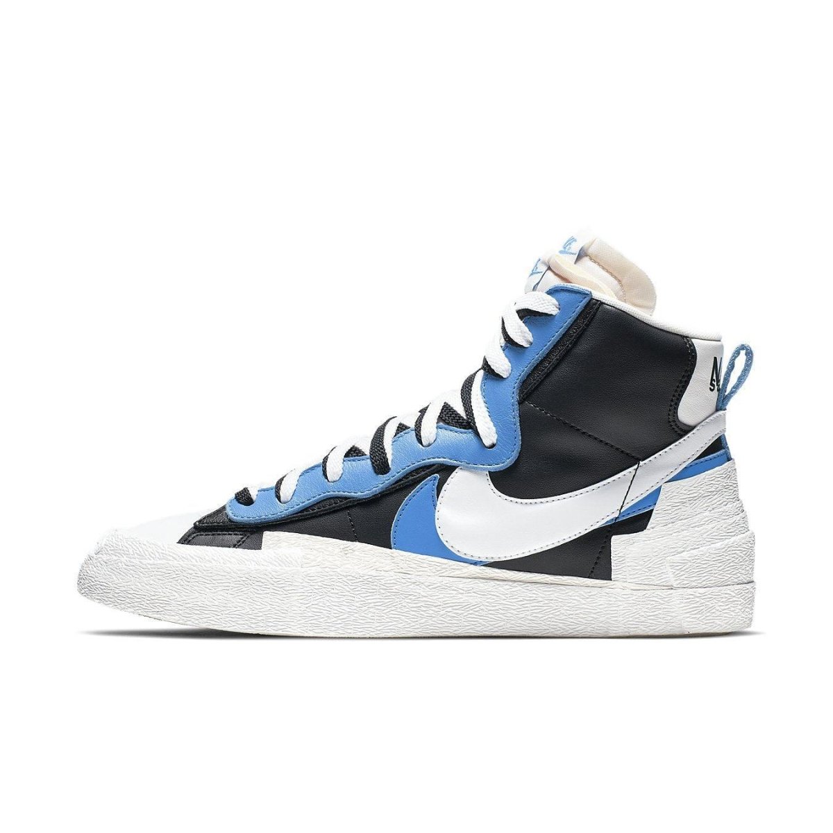 Nike Blazer Mid sacai in Legend Blue and black, featuring a unique hybrid design and distinctive color combination.