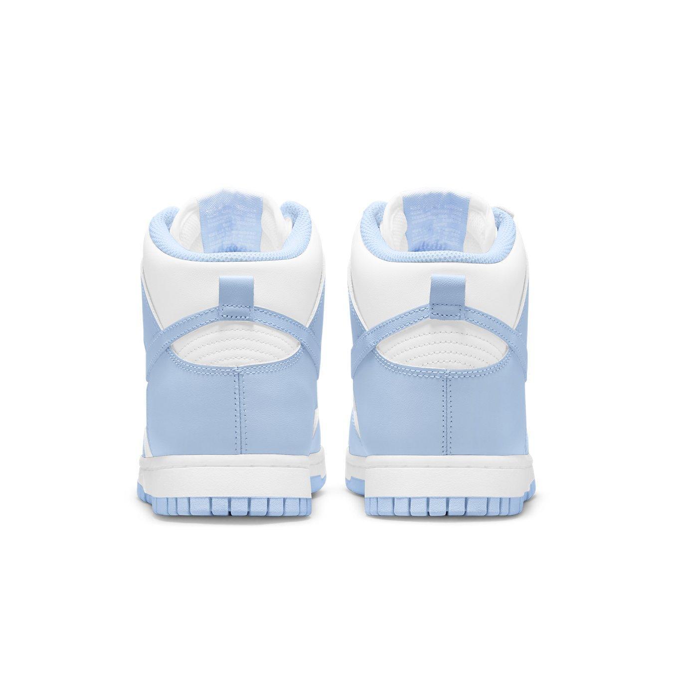 Nike Dunk High Aluminum (W) women's sneakers in blue and white, featuring premium leather uppers and padded collar.