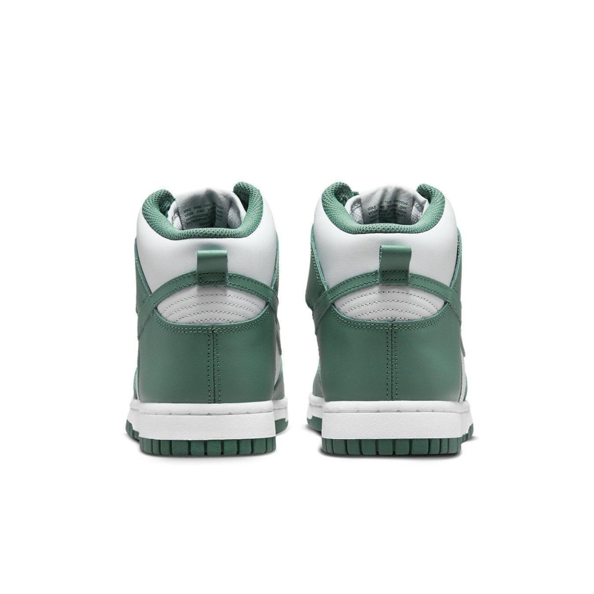 Nike Dunk High Bicoastal women's sneakers, featuring green and white colorway with high collar and padded ankle.