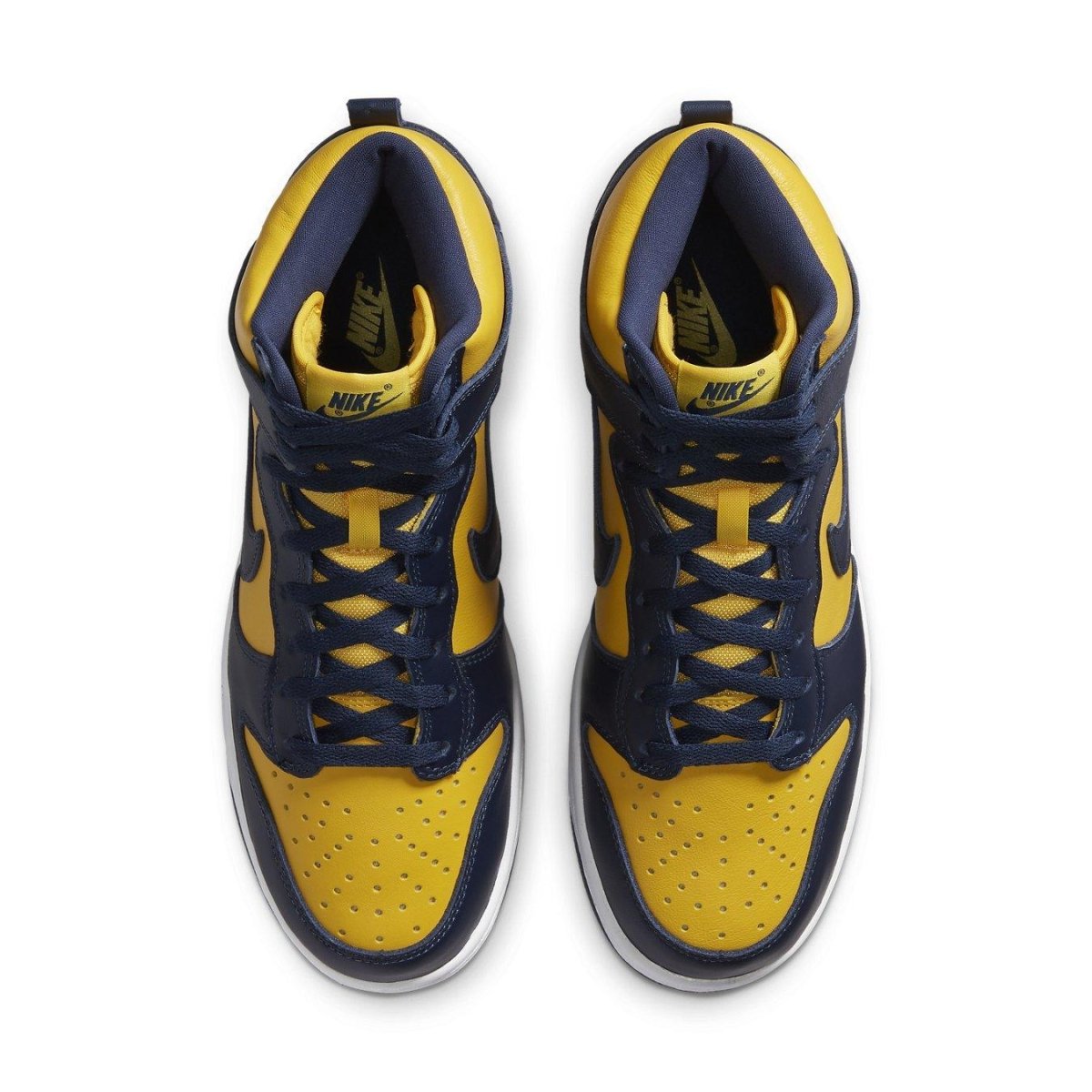 Nike Dunk High Michigan 2020 sneakers in yellow and navy blue, featuring perforated toe and flat laces.