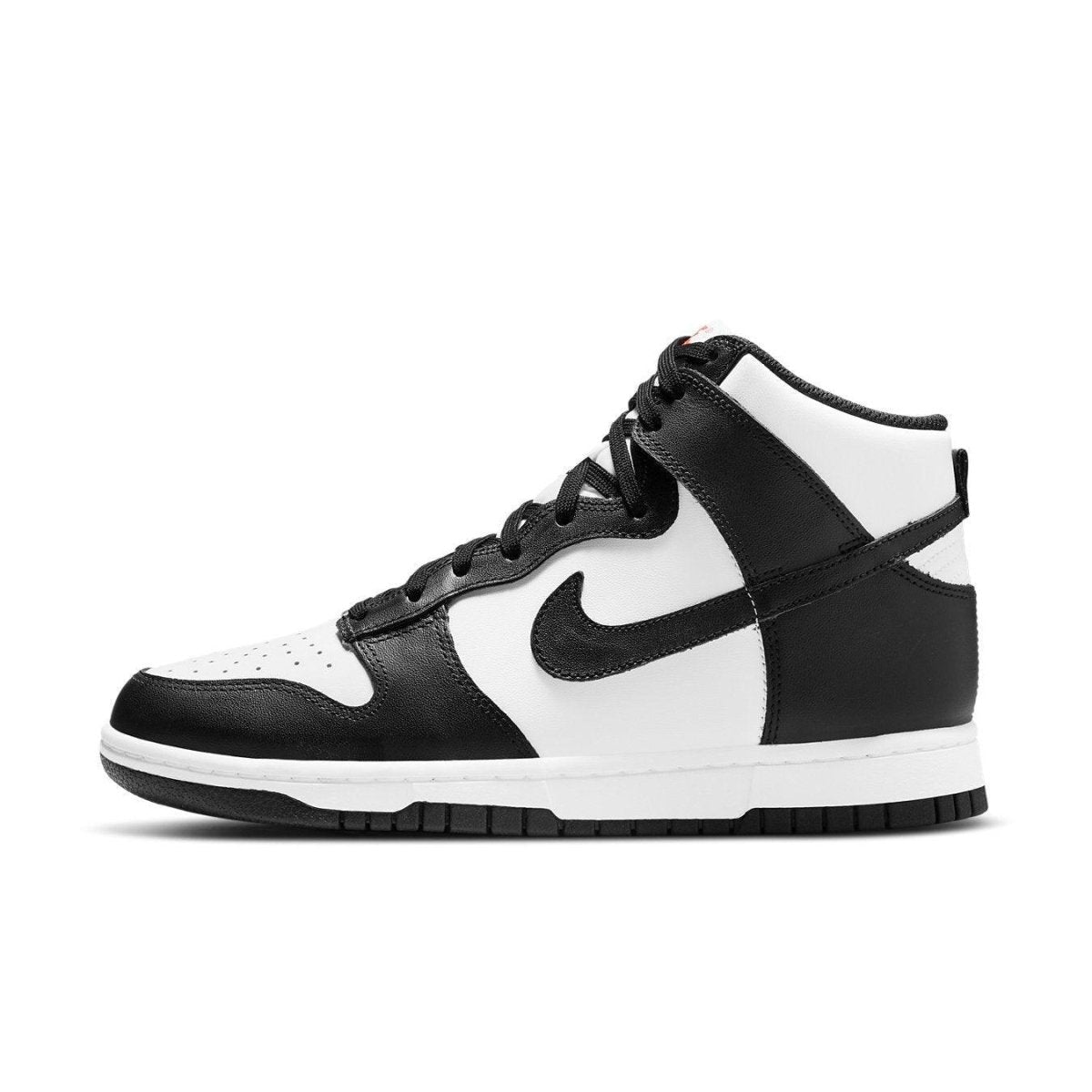 Nike Dunk High Panda 2021 women's high-top sneakers in black and white leather.