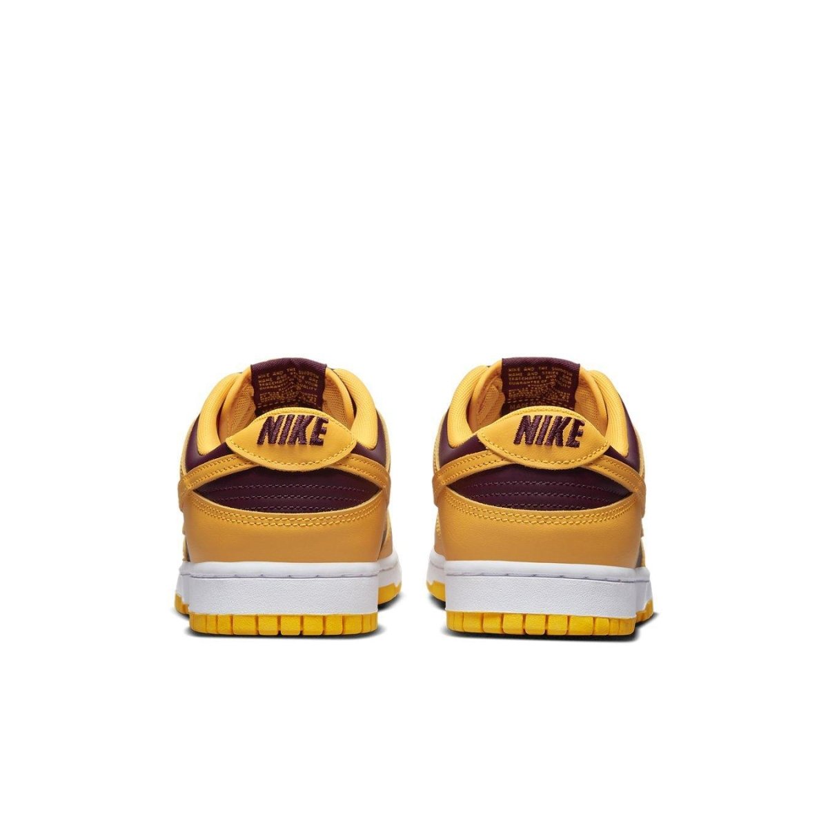 Retro della Nike Dunk Low Arizona State, con dettagli bianchi, giallo oro e bordeaux.