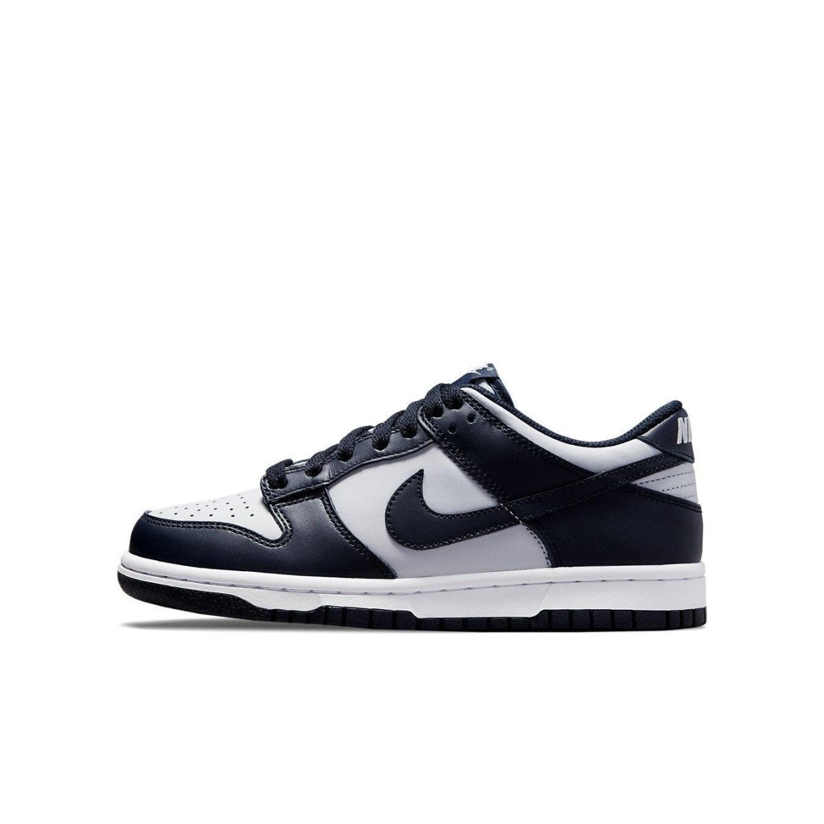 Nike Dunk Low Georgetown GS sneaker featuring gray and dark obsidian color blocking design.