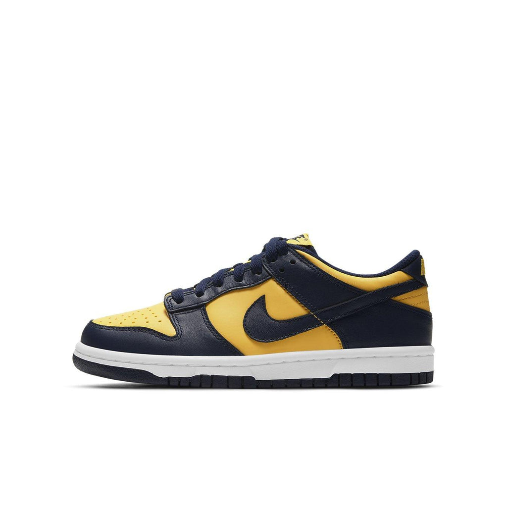 Nike Dunk Low Michigan (2021) GS sneakers in navy and yellow, featuring iconic design for stylish comfort.