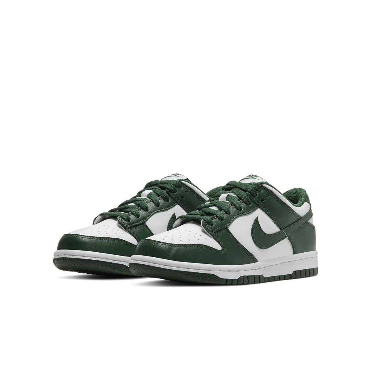 Nike Dunk Low Michigan State GS sneakers in green and white leather, low-top design for a comfortable fit.