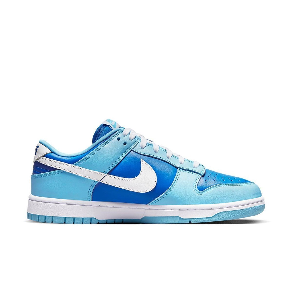 Nike Dunk Low Retro QS Argon 2022 in blue and white with smooth leather and signature Swoosh.
