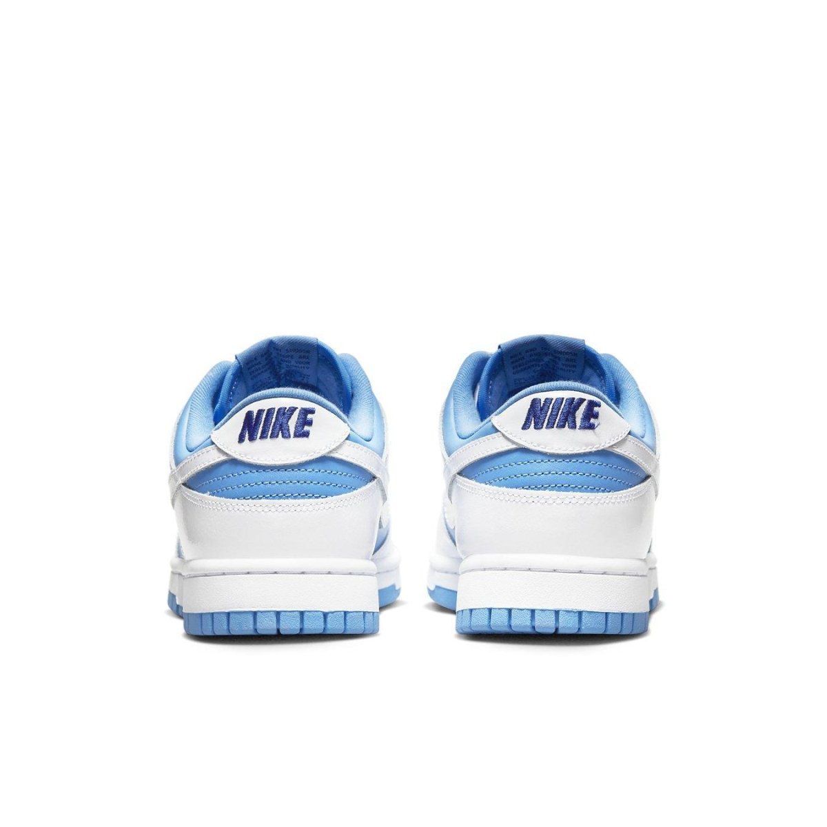 Nike Dunk Low Reverse UNC (W) showcasing stylish blue and white colorway from the back view.