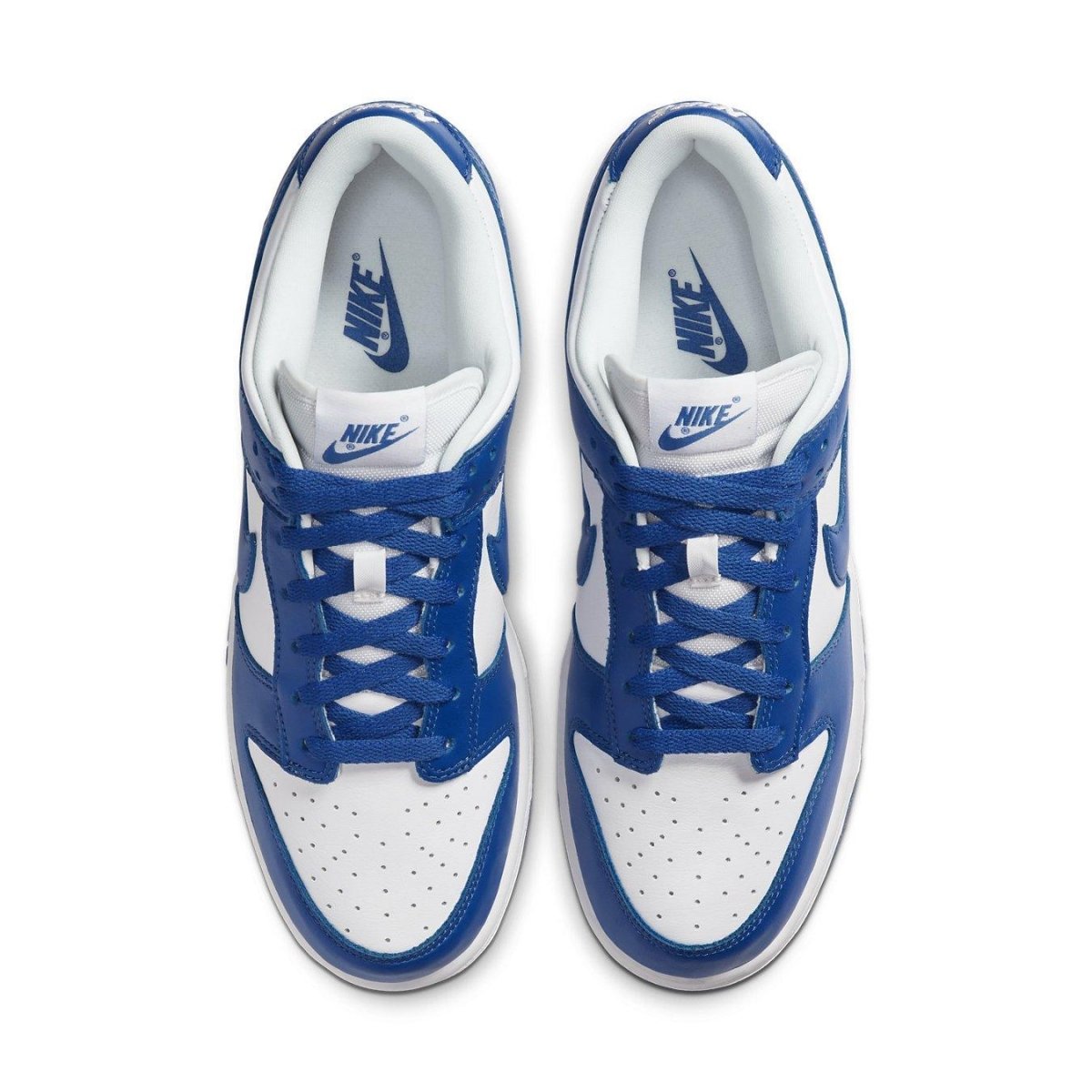 Nike Dunk Low SP Kentucky 2020 sneaker in white and royal blue, featuring a classic basketball silhouette.