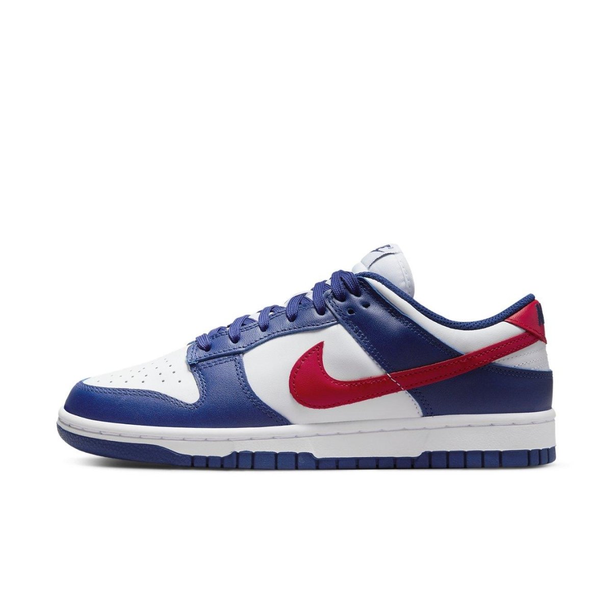 Nike Dunk Low USA Womens in white, blue, and red with Air cushioning, showcasing a patriotic design.