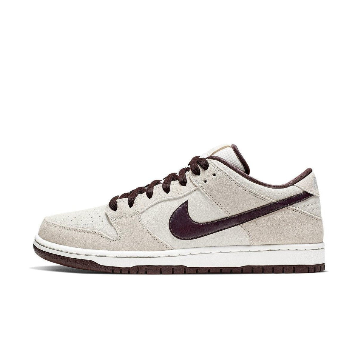 Nike SB Dunk Low Pro in Desert Sand and Mahogany, featuring Zoom Air cushioning for skate comfort.