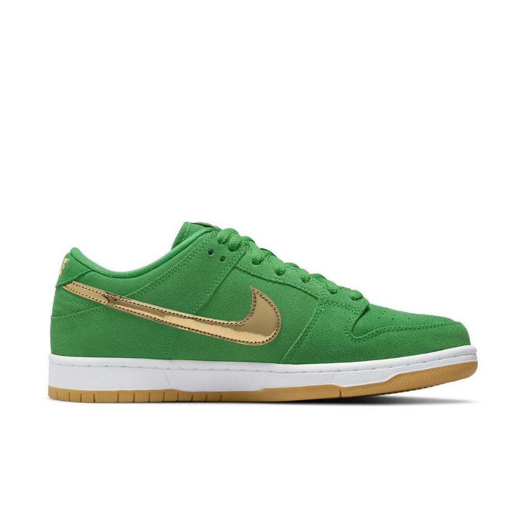 Nike SB Dunk Low Pro St. Patrick's Day 2022 in green and gold colorway, inspired by Irish culture.